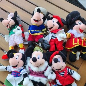 Globetrotting Mickey Bundle